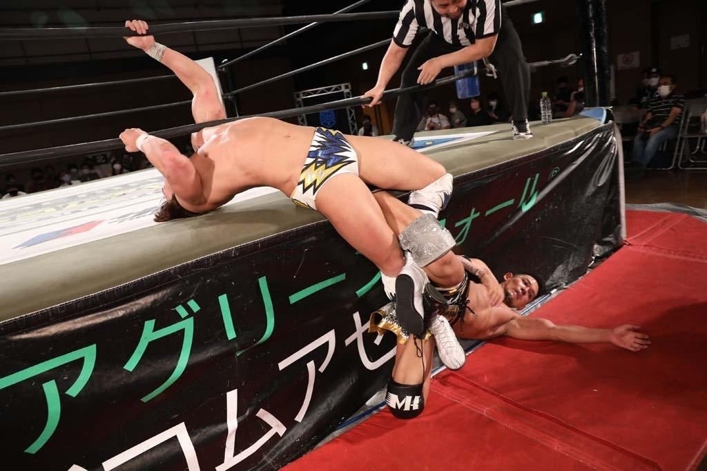 DDT プロレス 上野勇希 レプリカタペストリー - メルカリ